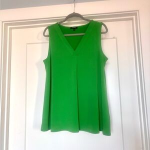 Premise Kelly Green Sleeveless V-Neck Stretch Business Casual Blouse Top- Sz L